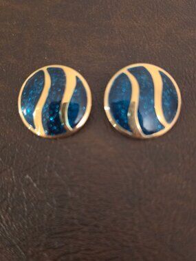 Vintage Signed AVON Round Pierced Earrings feature a gold tone base with glitter